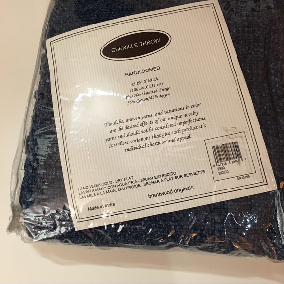 NEW Brentwood Original Hand Loomed Royal Navy Blue Chenille Throw - Picture 1 of 5